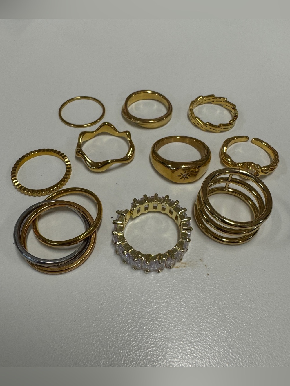 Gold Rings Bundle-Size 6 - Picture 4 of 5
